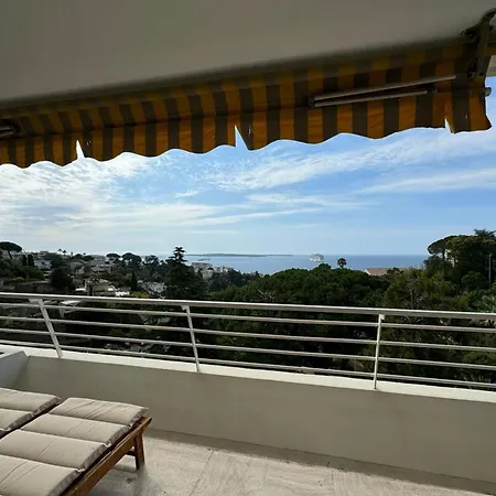 Apartamento With Exceptional View On The Sea *